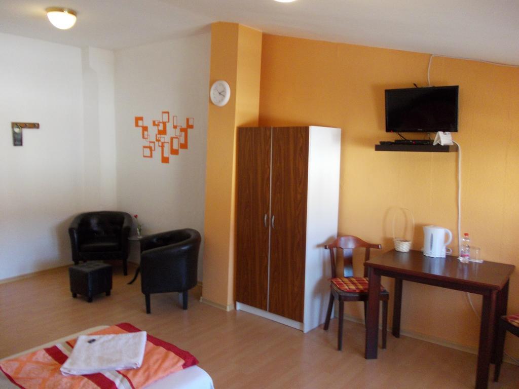Hotel Im Bahnhof Passau Habitación foto